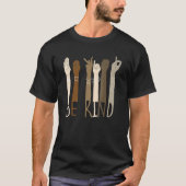 Be Kind Hand Signs ASL BLM Melanin Pride Black His Tシャツ (正面)