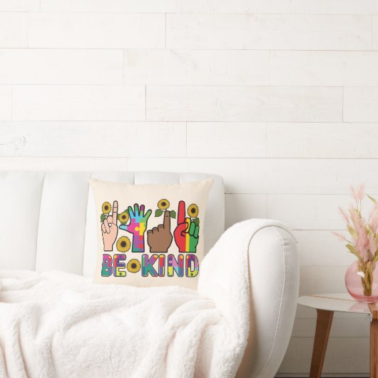 Be Kind Inclusivity – Positive Message Home Decor クッション (ソファ)