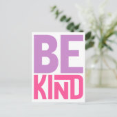 Be Kind Inspirational Quote ポストカード (スタンド正面)