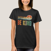 Be Kind Kindness Autism Peace Sign Tie Dye Spread  Tシャツ (正面)