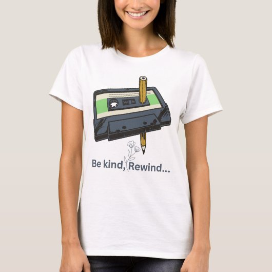 「Be Kind..rewind」のレトロプリントTシャツ(女性用) Tシャツ (正面)