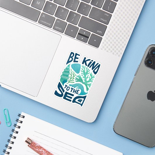 Be Kind to the Sea – Ocean Conservation Eco Design シール (ノートパソコンとiPhone)