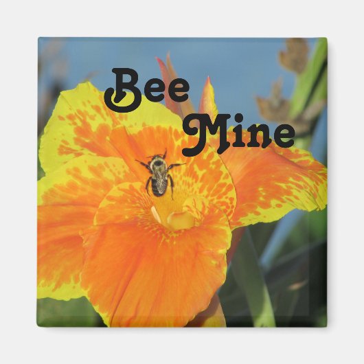 Be Mine Bee Pun明るいオレンジ色の花写真フローラ マグネット (正面)