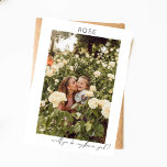 Be My Flower Girl Photo Proposal書道V 招待状<br><div class="desc">お頼友達や家族がブライダルパーティの一員となり、Be My Flower Girl Photo Proposal書道の招待状を持つ思い出に残る思い出に満ちたフォトカードを持つ。垂直方向。</div>