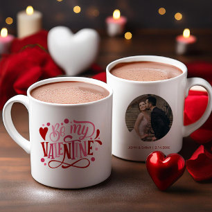 「Be My Valentine」写真とメパーソナライズされたッセージ ツートーンマグカップ