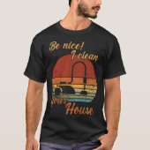 Be nice I clean your House Housekeeper Cleaning Tシャツ (正面)