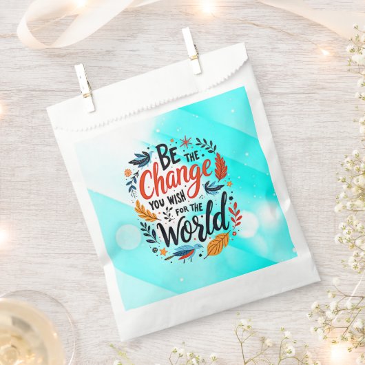 Be the Change You Wish for the World フェイバーバッグ (クリップ留めされた状態)