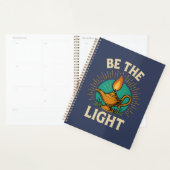 Be the Light - 感動的 Tシャツデザイン プランナー手帳 (ディスプレー)