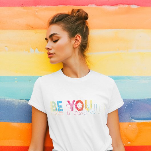 Be You Be 誇りを持ったおもしろいLGBTQレインボーハートモノグラム トライブレンドＴシャツ