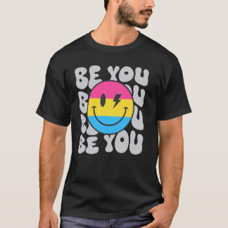 Be You Groovyスマイル顔ヒッピーLGBTQパンセクシャルパ Tシャツ