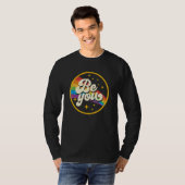 Be You Pride LGBTQ Gay LGBT Ally Rainbow Flag Retr Tシャツ (正面フル)