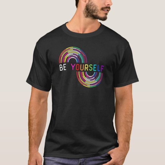 Be Yourself LGBTQ Rainbow Flag  LGBTQIA+ Pride Mon Tシャツ (正面)