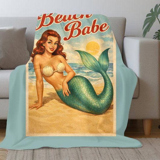 Beach Babe Pin-Up Mermaid Art | Retro Coastal Teal フリースブランケット