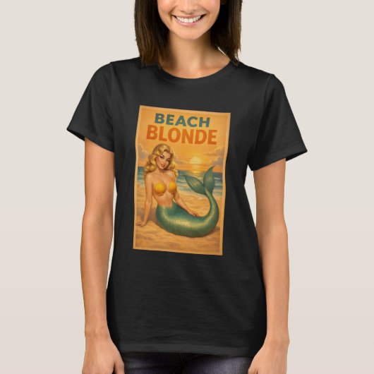 Beach Blonde Pin-Up Mermaid Art Retro Coastal Life Tシャツ (正面)