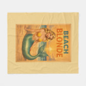 Beach Blonde Pin-Up Mermaid - Yellow Retro Coastal フリースブランケット (正面(横))