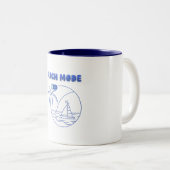 Beach Mode On Mug – Summer Coffee Cup ツートーンマグカップ (正面右)