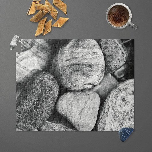 Beach Stones in Black and White ジグソーパズル