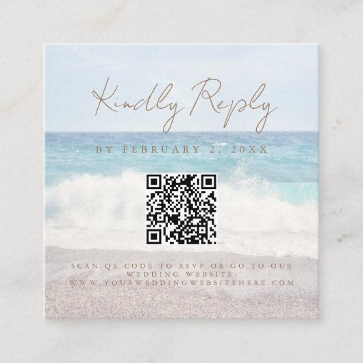 Beach Sunset Seaside Wedding Scan Code RSVP エンクロージャーカード (正面)