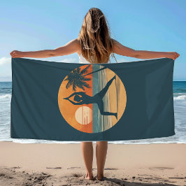 Beach Sunset Yoga Silhouette | Coastal Yogi Life ビーチタオル