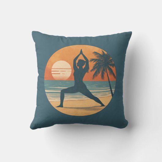 Beach Sunset Yoga Silhouette | Reversible Coastal クッション (裏面)