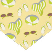Beach vacay pattern with sunglasses and sun hat  ショートテーブルランナー (コーナー)