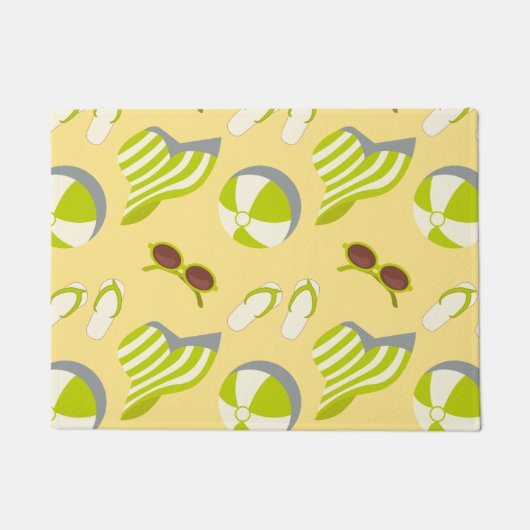Beach vacay pattern with sunglasses and sun hat  ドアマット (正面)