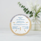 Beach Wedding Sand Dollar Round Invitations 招待状 (スタンド正面)