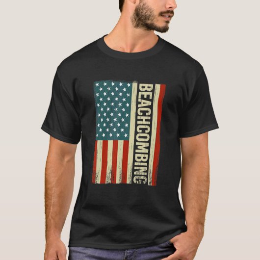 Beachcombing USA Flag 4th of July beachcomb beachc Tシャツ (正面)