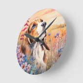 Beagle Dog Lover with Wildflower Meadow ラウンド壁時計 (傾斜)