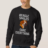Beagle Dog Owner Cute Beagle Smiles Cure Everythin スウェットシャツ (正面)
