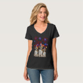 Beagle Dogs American Flag  Happy 4th of July Tシャツ (正面フル)
