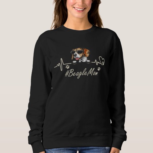 Beagle Mom Heartbeat With Dog Cool For Mothers Day スウェットシャツ (正面)