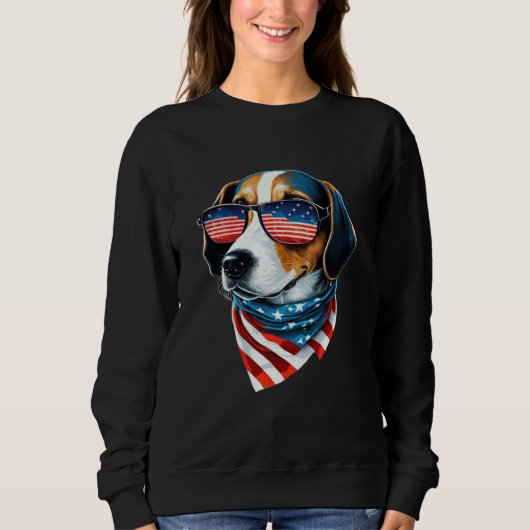 Beagle Patriotic Pup Celebrating USA スウェットシャツ (正面)