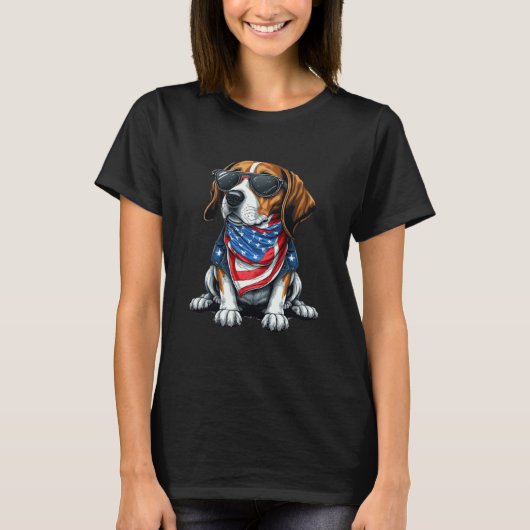 Beagle Wearing An American Flag Patriotic USA Tシャツ (正面)