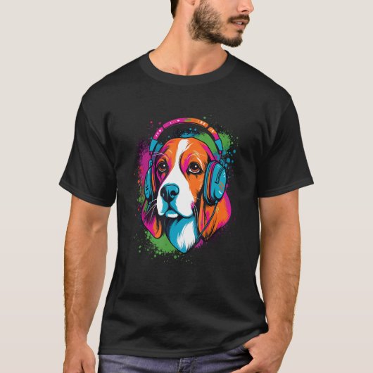 Beagle wearing headphones colorful illustration tシャツ (正面)
