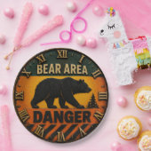 Bear Area Danger Camping & Hunting Gift ペーパープレート (パーティー)