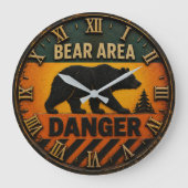 Bear Area Danger Camping & Hunting Gift ラージ壁時計 (正面)