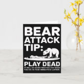 Bear Attack Tip Play Dead Funny Camping Hiking Des カード (黄色い花)