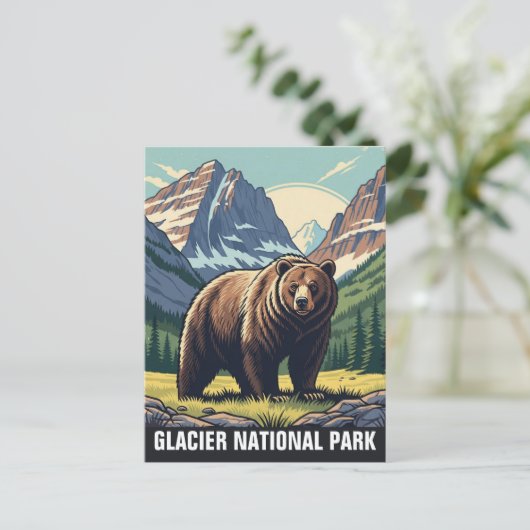Bear in Glacier National Park Montana ポストカード (スタンド正面)