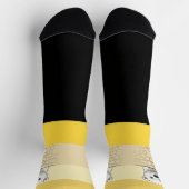 Bear looking over wall, Bright Yellow Color ソックス (上部)