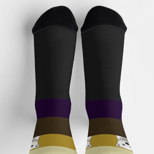 Bear looking over wall, Golden Brown ソックス (上部)