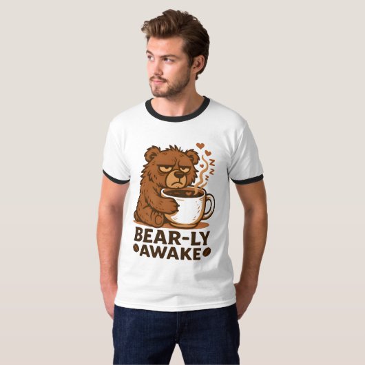 Bear-ly Awake Coffee Lover Design Tシャツ (正面フル)