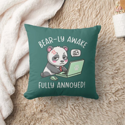 Bear-ly Awake Fully Annoyed - Panda Office Humor クッション (ブランケット)