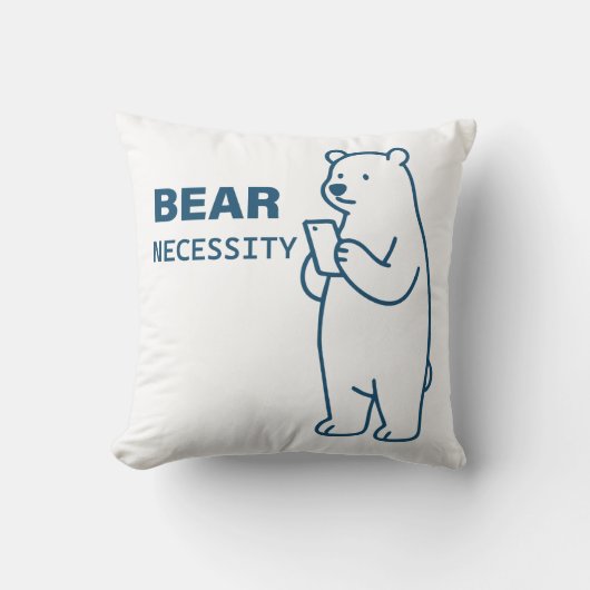 Bear Necessity クッション (正面)
