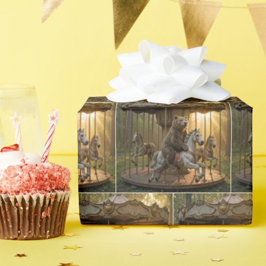 Bear Riding a Carousel Horse in a Forest ラッピングペーパー (誕生日パーティー)