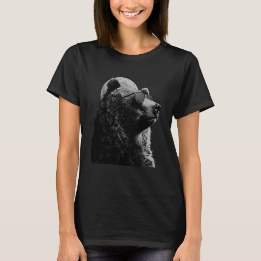 Bear Wearing Sunglasses Wildlife Forest Bear Anima Tシャツ (正面)