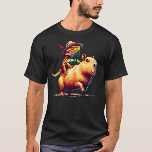 Bearded Dragon Riding Capybara Funny Animal Lover  Tシャツ (正面)