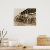 BeardsleyとCoote in the Simplex Racer ポスター (キッチン)