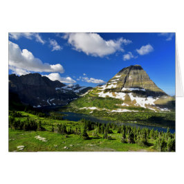 Bearhat隠された湖および山