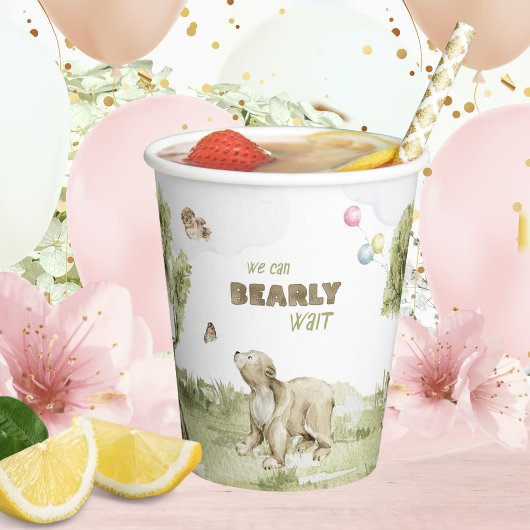 bearly待ってキュートなクマの水の色ベビーシャワー 紙コップ